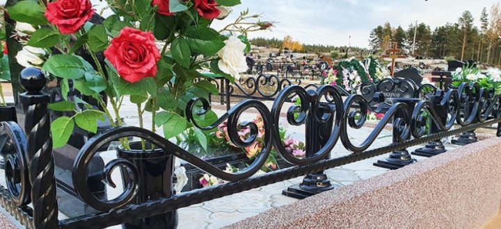Металлические оградки для могильных участков