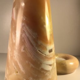Preview image for Akmens svečturis no dabīgā Oniksa materiāla - interjeram