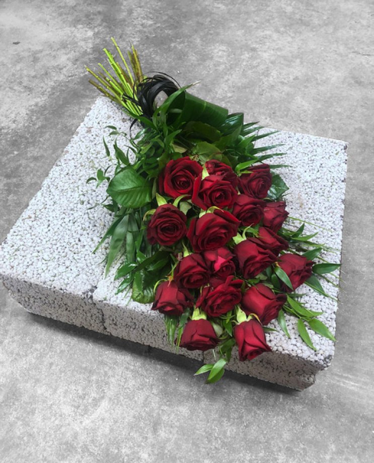 Траурные цветы