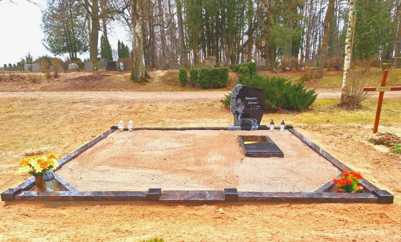 SKS Granit SIA SIA SKS GRANIT in Jelgava – Granite Headstones and Grave Site Landscaping