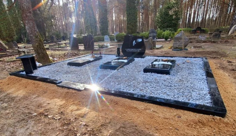 SKS Granit SIA SIA SKS GRANIT in Jelgava – Granite Headstones and Grave Site Landscaping
