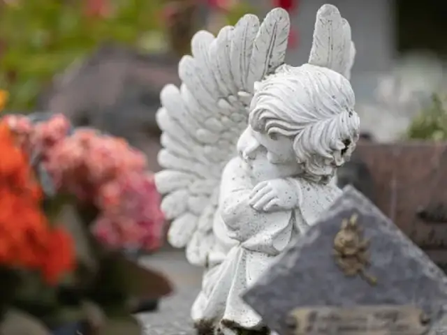 Grave Accessories