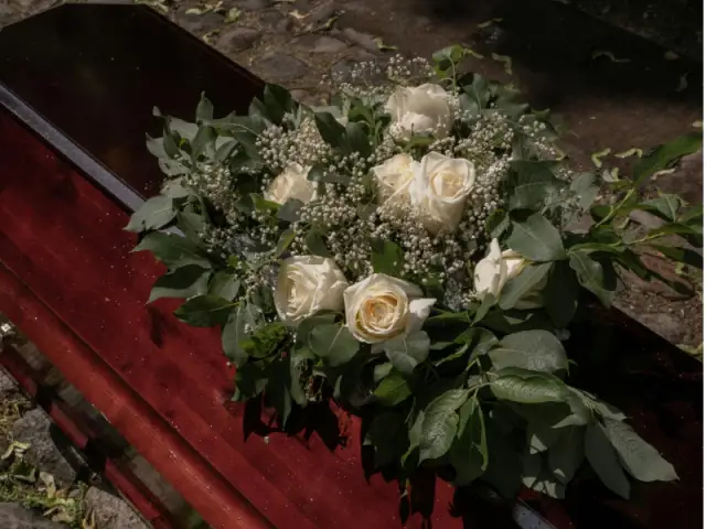 Украшение крышки гроба