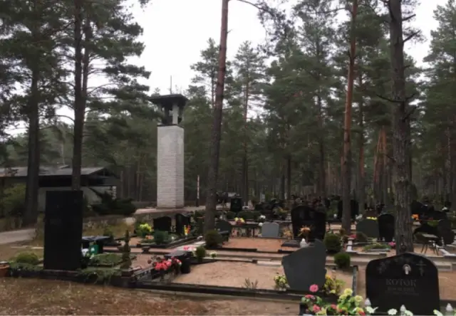 Траурный колокольный столб 
