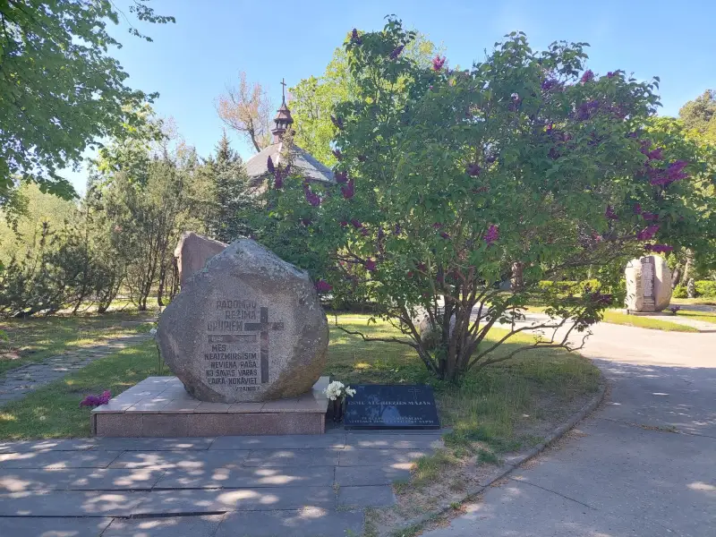 It is an open-type cemetery where new burial plots are allocated. Central Cemetery in Liepāja