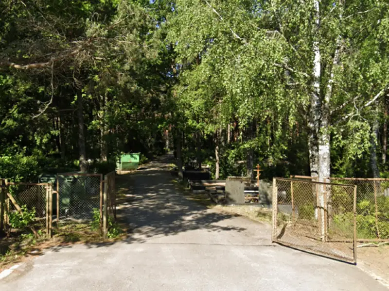 Jaundubultu kapi — Lielupes iela 25, Jūrmala Jaundubultu kapi — Daļēji slēgta kapsēta Jūrmalā Jaundubultu kapi — Lielupes iela 25, Jūrmala Jaundubultu kapi — Daļēji slēgta kapsēta Jūrmalā