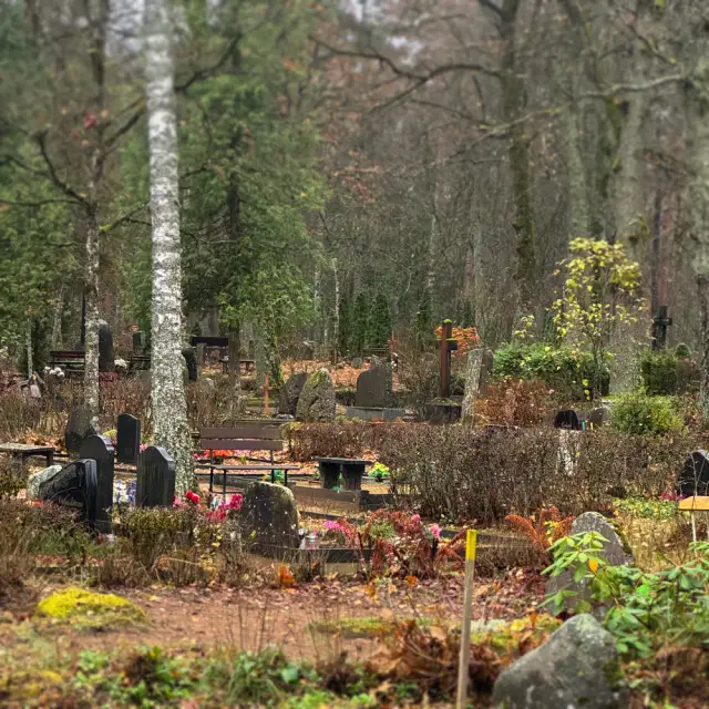 Pļavnieku kapsēta Rīgā – apbedīšanas vieta pilsētā